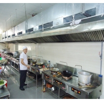Hệ thống hút bếp ở nhà ăn Phương Đông